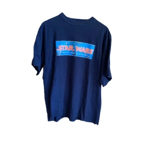 Vintage Star Wars T-shirt  - Medium/Large  Fint skick, Vintage!