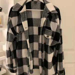 Jacka - Mysig jacka🤍