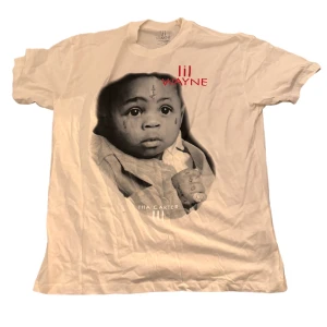 Lil Wayne T-shirt - Oanvänd t shirt köpt på carlings för 400kr tags osv finns kvar