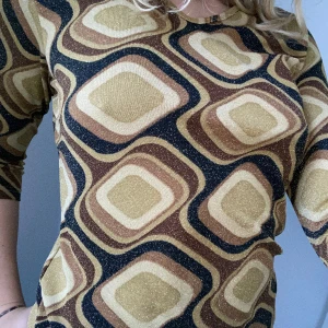 glittertröja - så fin glittrig tröja med trekvarts ärm