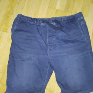 Fina jeans shorts  Bara provade