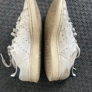 Adidas stan smith sneakers! Sparsamt använda och superbekväma. Storlek 37