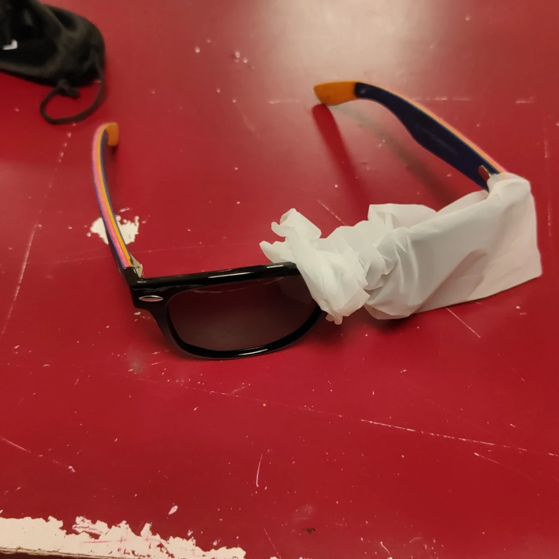 Solglasögon med träskalmar - Wudn