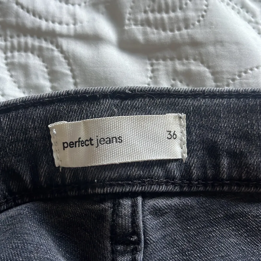 Low bootcut jeans från Gina,  använda typ 1 gång så i nyskick💕. Jeans & Byxor.