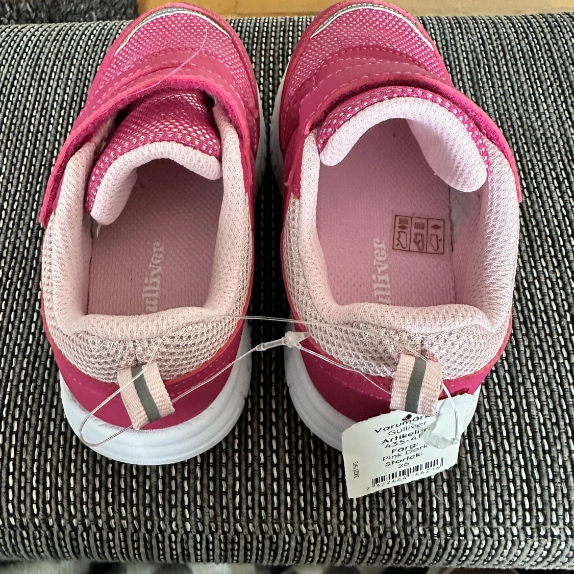 Helt ny barnskor storlek 26