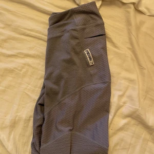 Träningstights - Ljuslila tigths från gymshark, använda några få gånger, bra skick. 