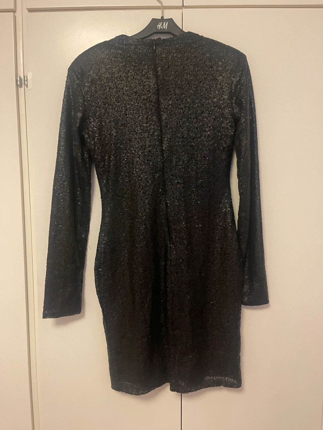 Paljettklänning - 1