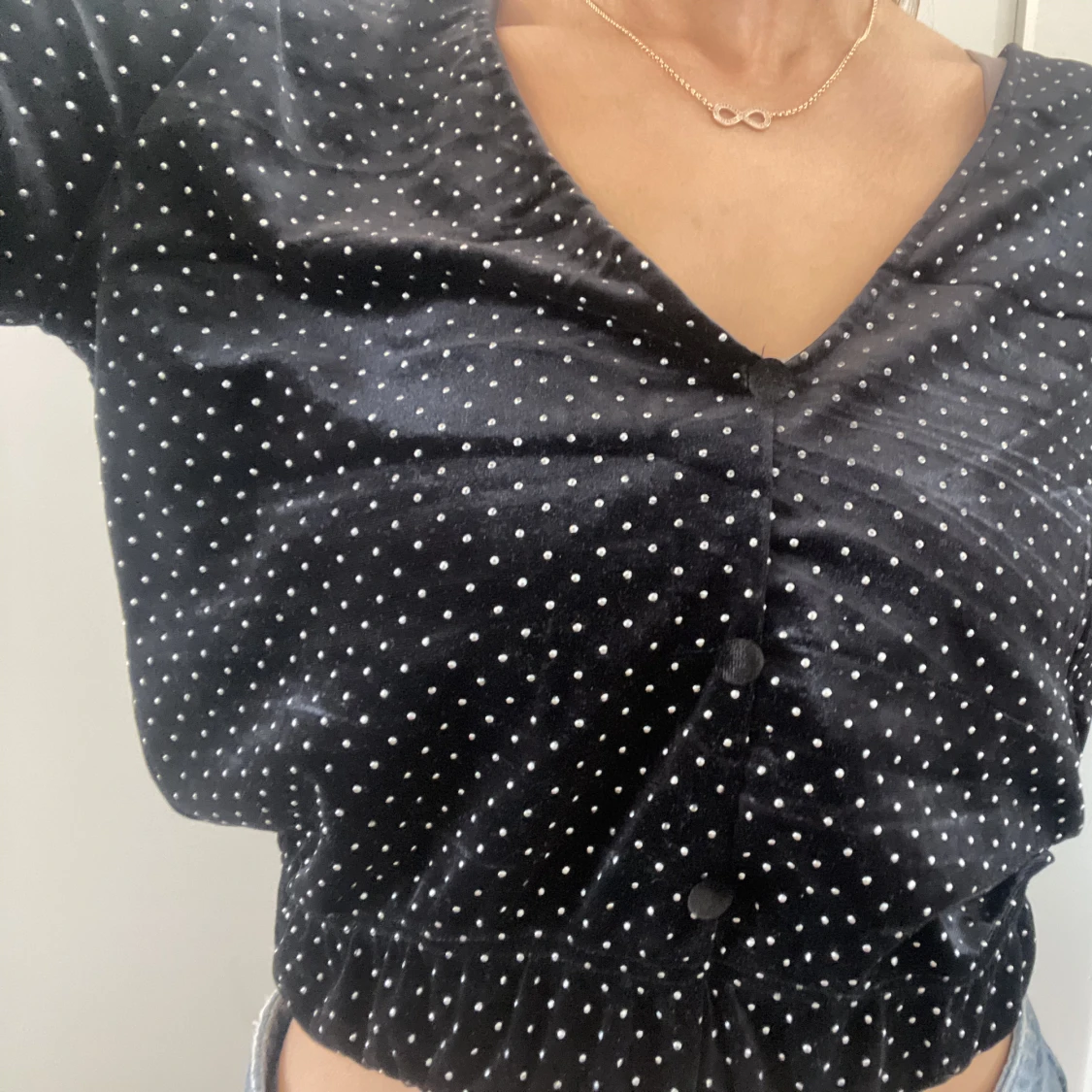 Långärmad topp med stenar  - 90