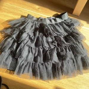 Tyllkjol passar XS - Barnstolek 146-152 men passar xs