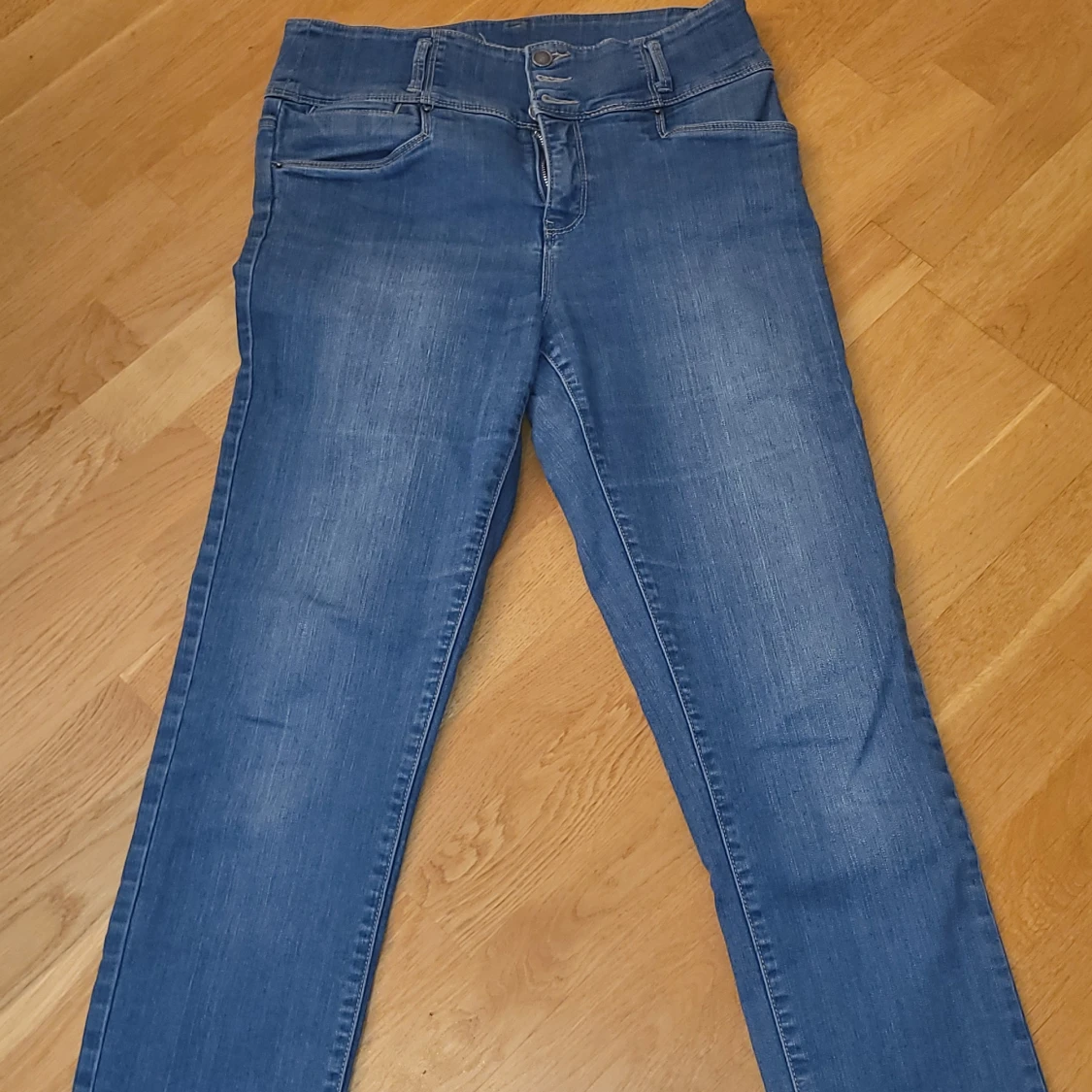 Flash jeans