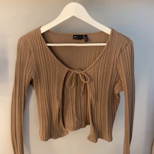 Y2k brun topp🤎 - Söt topp🩷