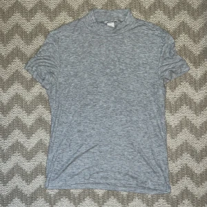 Grå tröja stl M - Fint skick!