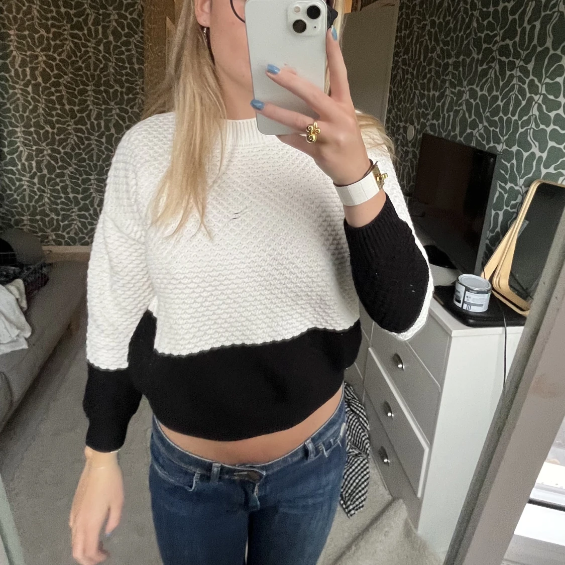 Tjocktröja 🖤🤍 - 90