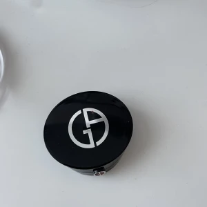 Armani blush - Säljer detta Armani blushet för 80 kr. Ordpris 590.