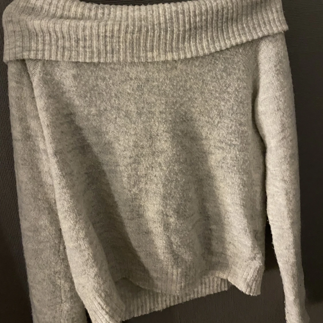 Stickad offshoulder tröja😍 - 90