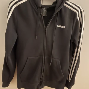 Adidas kofta - I fint skick 