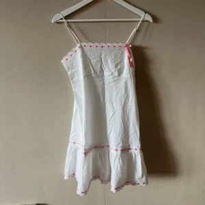 Sommarklänning - vintage Y2k klänning - Supersöt klänning storlek 38. 