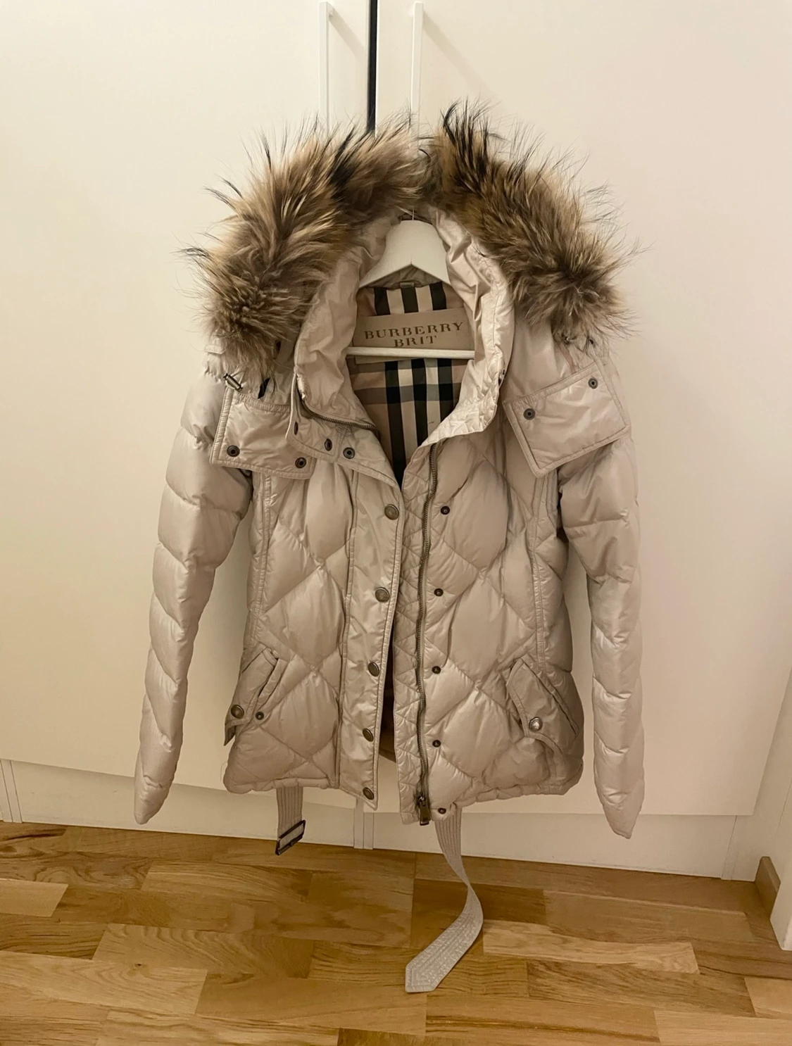 Burberry dam jacka  - 90