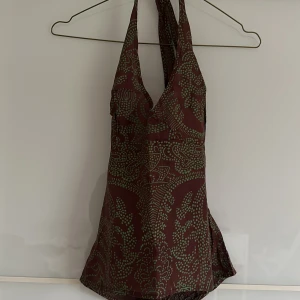 Siden  - Indiskt siden halterneck linne, brun 🍂grönt 💚