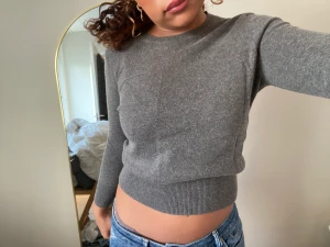 Finstickad tröja  - Finstickad från isabel marant i xs, min mammas gamla som hon inte använder längre. Så skön och sthlmstil