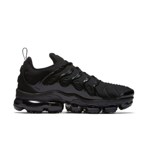 Nike Vapormax - Använda två ggr! Pris går att diskuteras vid snabb affär! Stl 44,5!