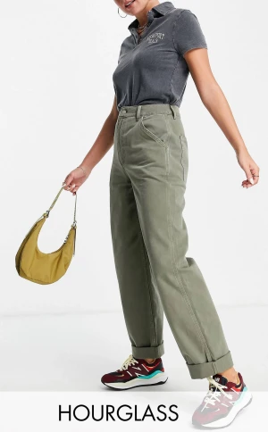 Cargopants - Supersnygga cargo/ chinos byxor som jag tyvärr inte får igen knappen på längre🤪 Byxorna är i nyskick