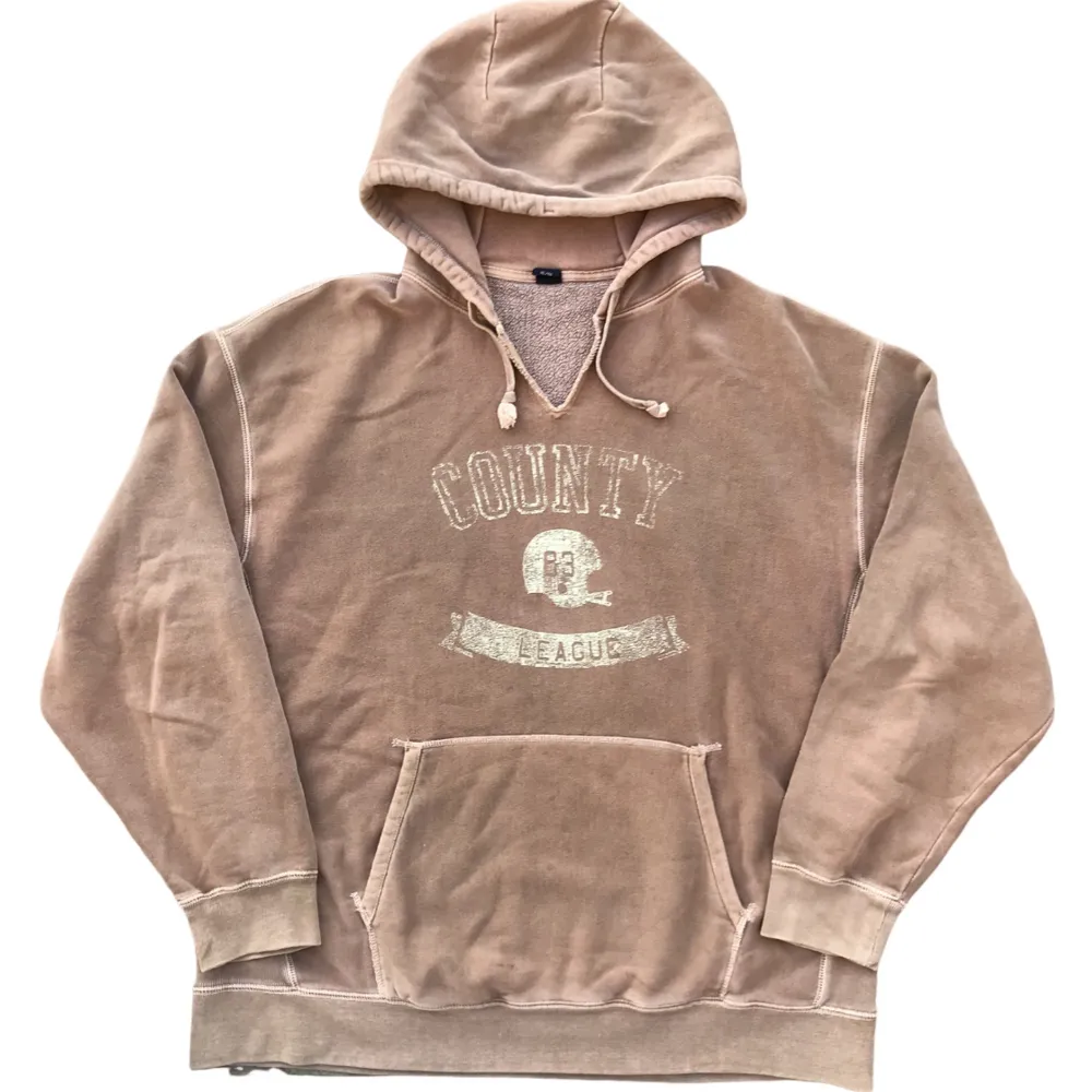 Snygg brun washed hoodie från GAP. Mysigt typ på insidan och i fint skick! Storlek XL men passar L. Ställ gärna frågor😊. Hoodies.