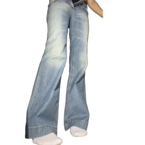 Lågmidjade Tom Tailor Jeans - Priset är diskuterbart😙 Säljer dessa helt nya Tom Tailor jeans då de inte passade mig!