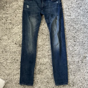 Hugo boss jeans - Äkta Hugo boss jeans  Skick 9/10  Storlek: W30 L 34