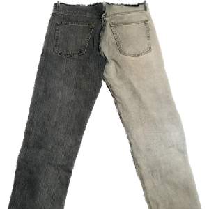 Unika Maison Margiela Jeans köpta för 4900kr.   Rak passform  Skriv för fler bilder!