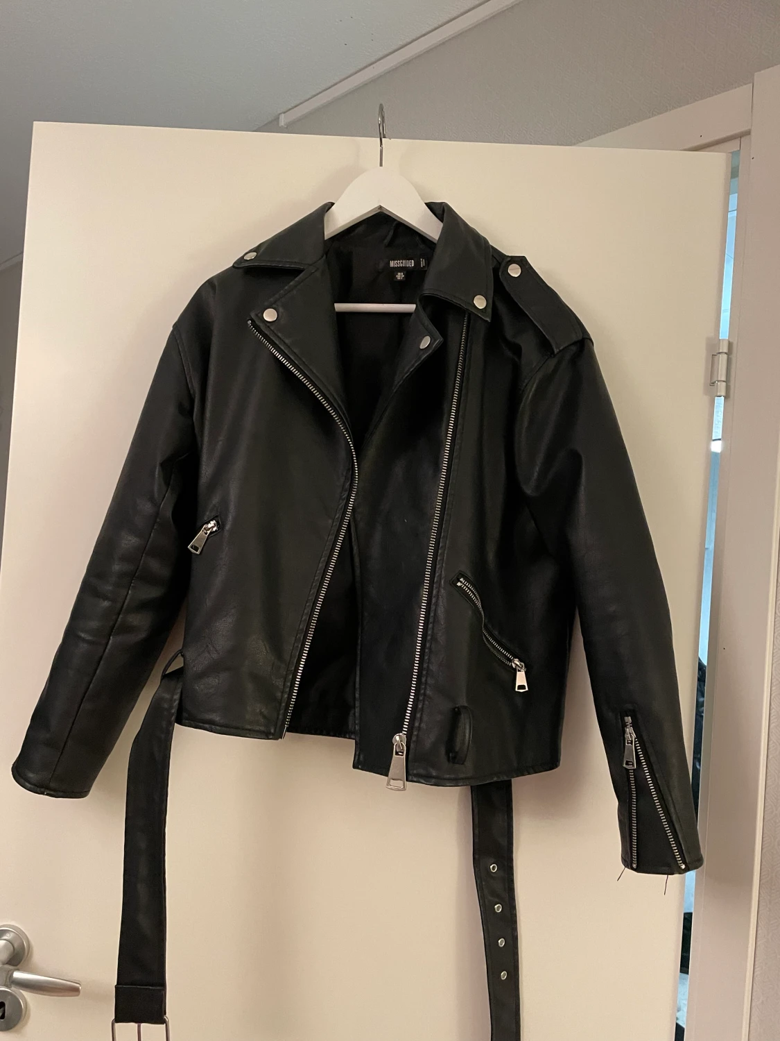 Skinnjacka, läderjacka 