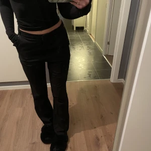 kostymbyxor  - kostymbyxor från nakd, misslisibells kollektion 🤎