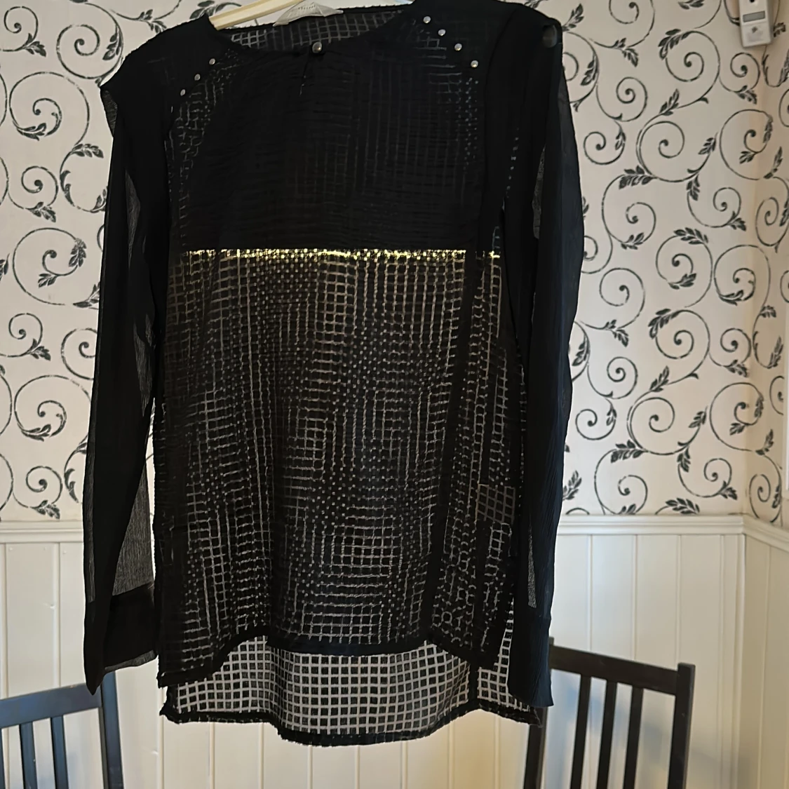 Överdel svart strl 36