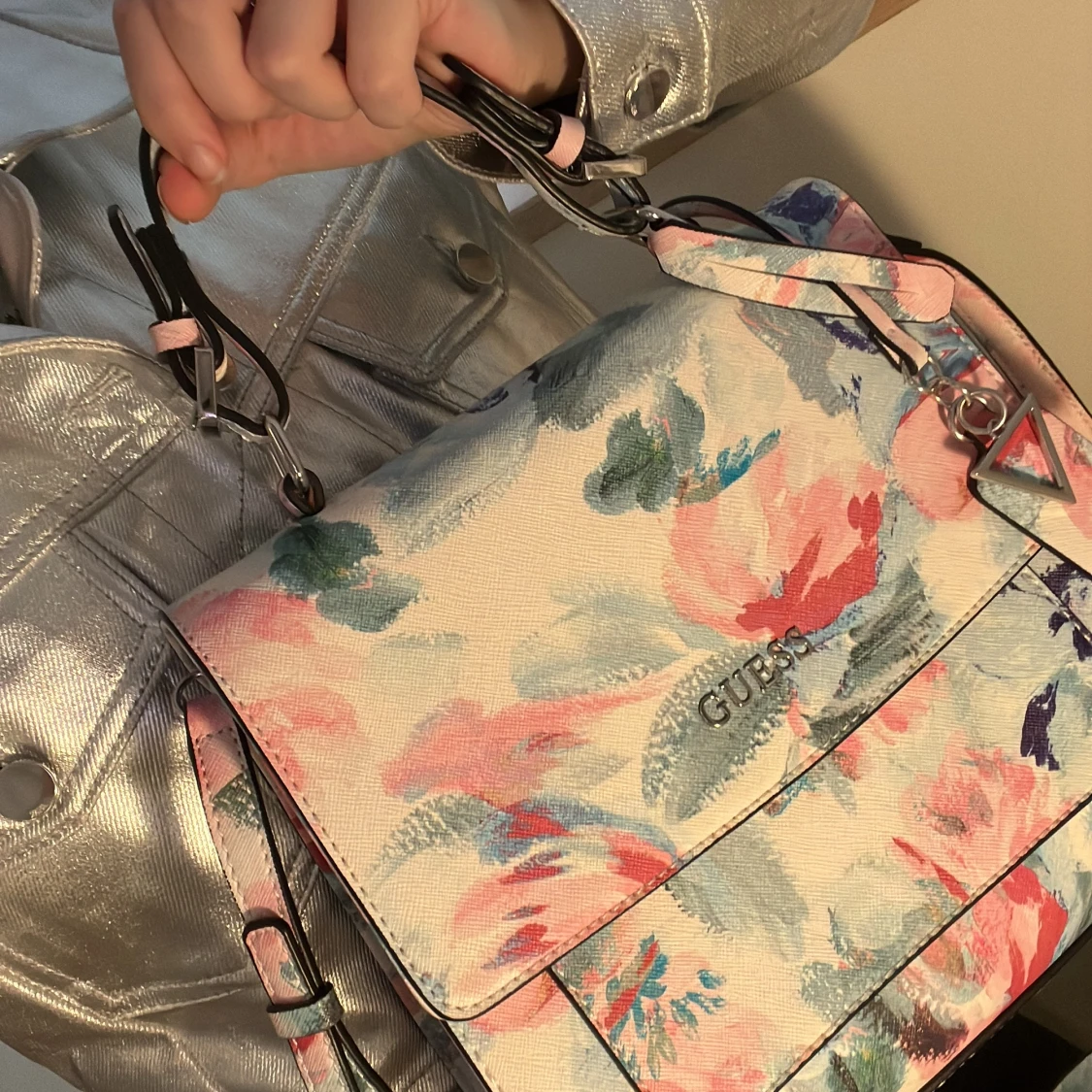 Ny Guess väska - 90