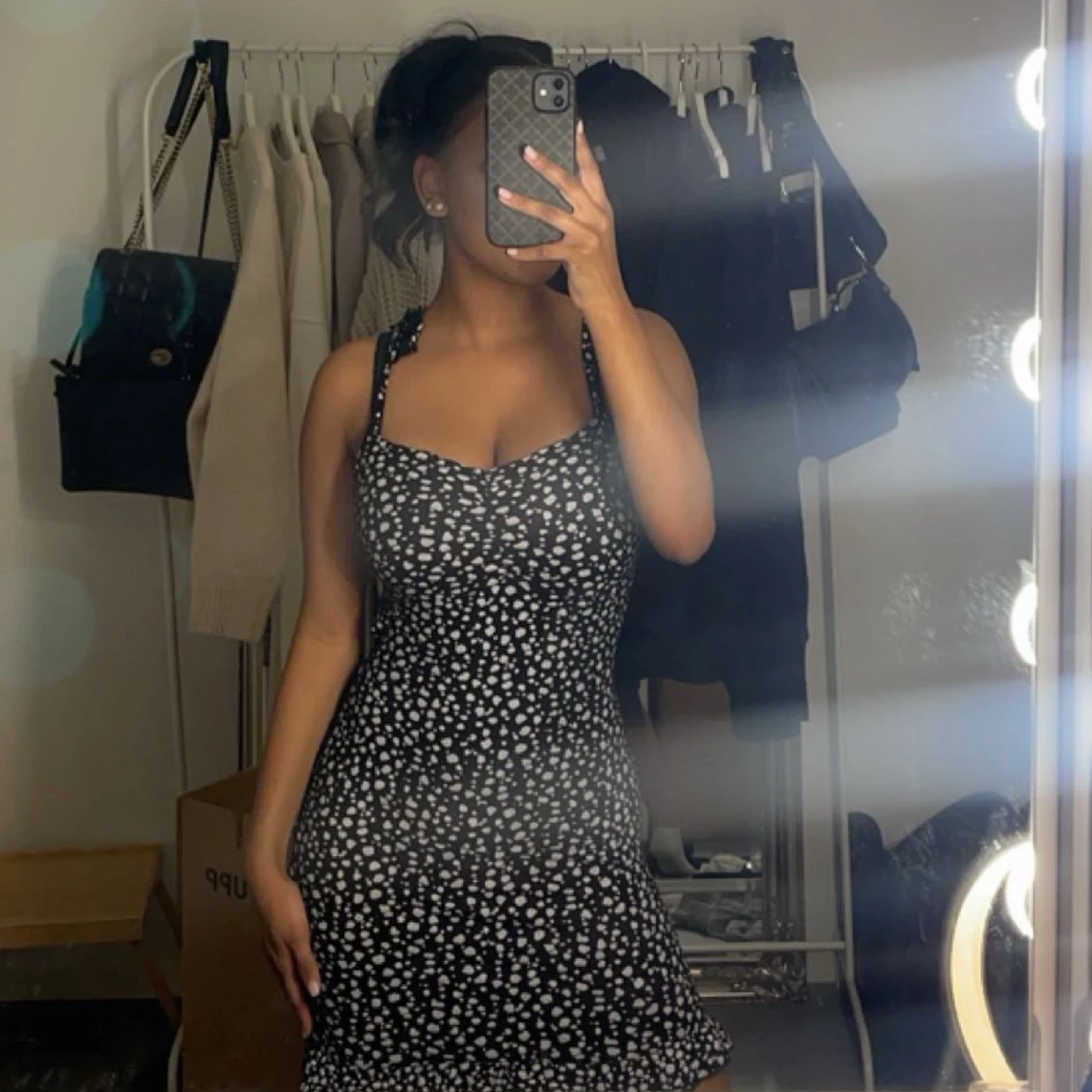 Sommarklänning med öppen rygg