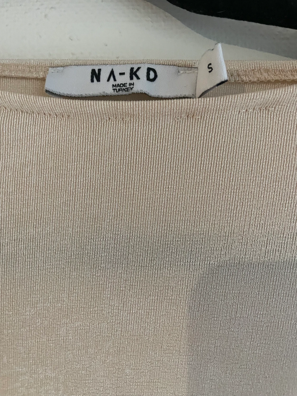 Långärmad topp NA-KD - 90