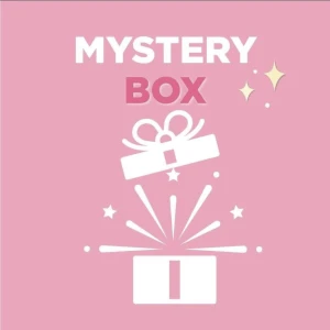Mystery box - Kan innehålla kläder i som passar s-m och smycken. Med högre värde än priset självklart🤩 Vågar du prova?🤝  Tryck på köp nu så levereras den så snart som möjligt💞 5-10 saker✨