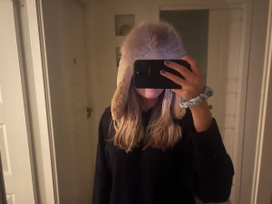 Pälsmössa  - Pälsmössa köpt på arkivet för 500💗