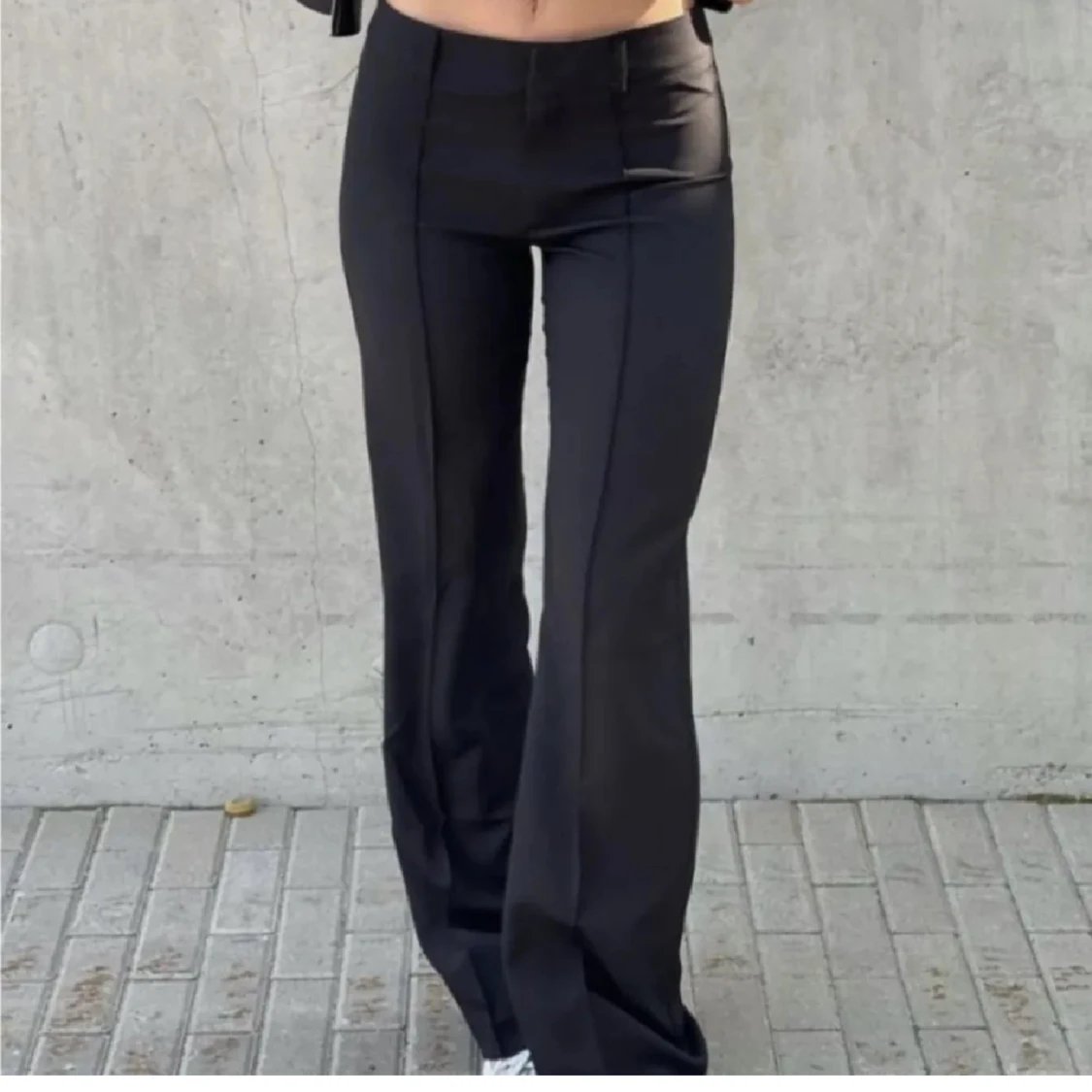 Lågmidjade kostymbyxor