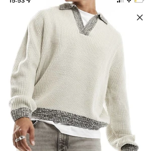 Beige ribbstickad tröja  - Helt ny aldrig använd köpt för ett 3 veckor sedan skulle lämna tillbaka men glömde bort 14 dagars reglern 