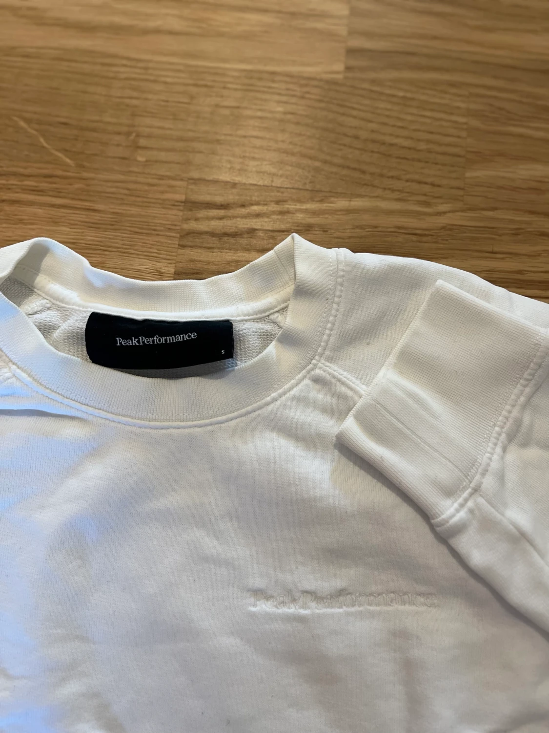 Peak Performance Crewneck  - 90