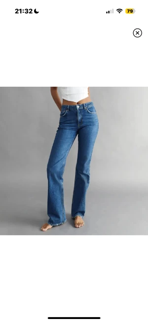 Flared jeans - Supersnygga jeans från Gina Tricot. Knappt använda.