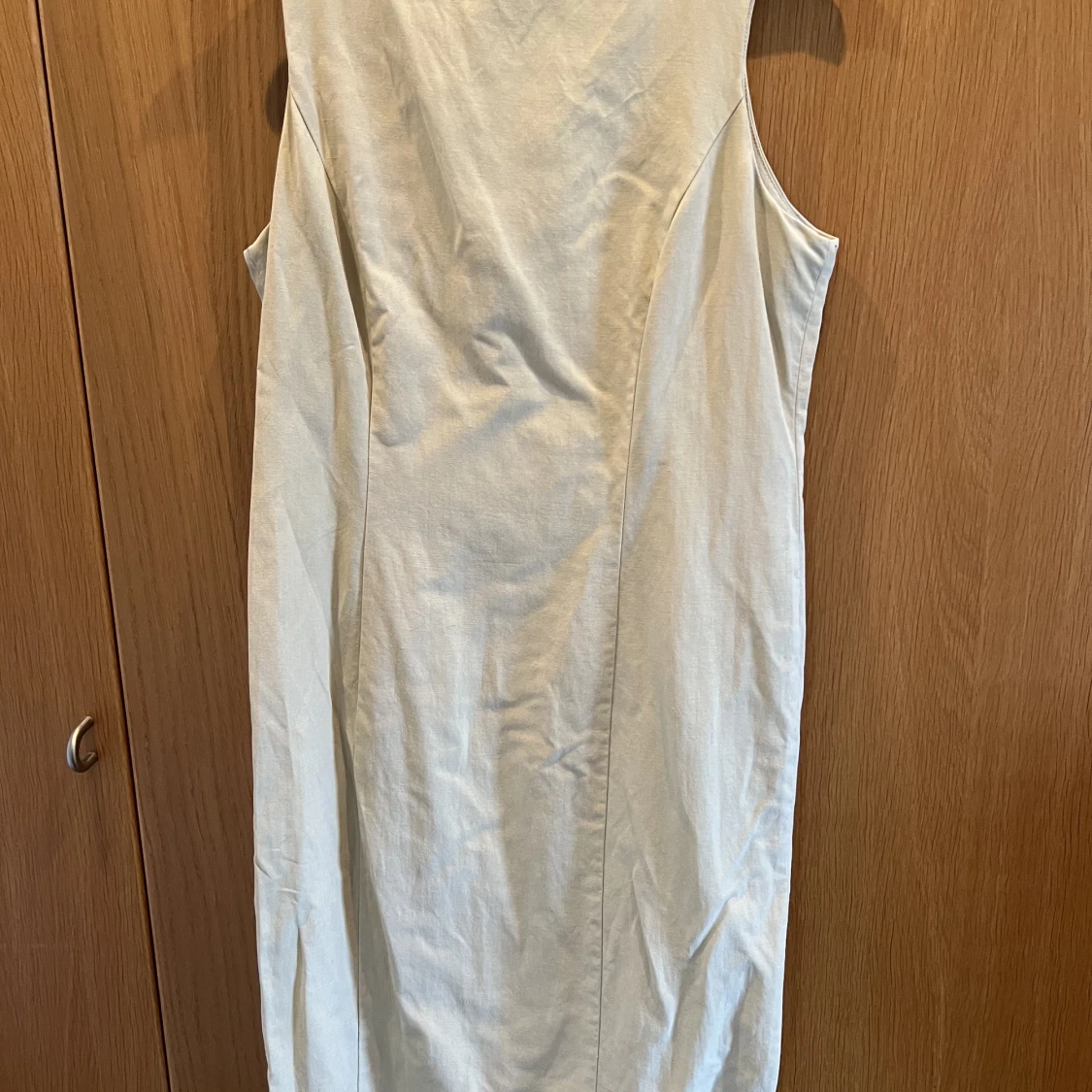 Holkärmklänning beige