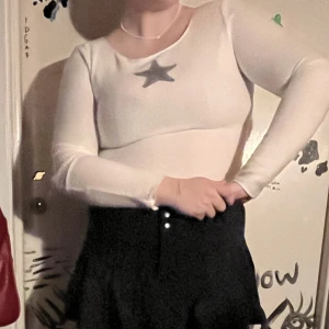 Fluffig tröja - Fluffig tröja. Kanske storlek M vet faktiskt inye