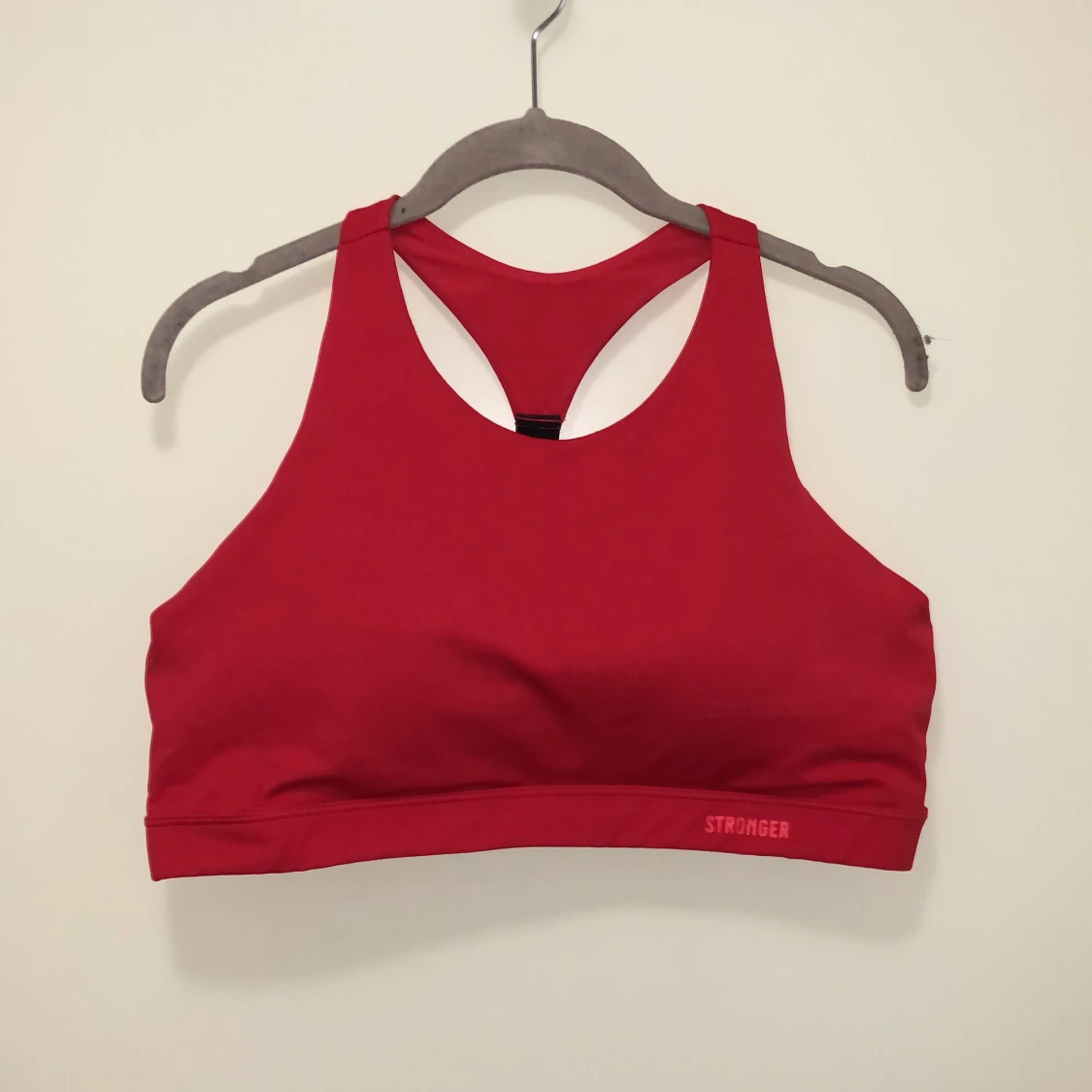 Röd sportbh 