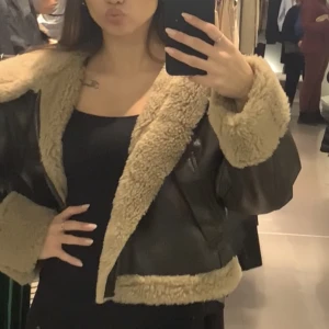 Jacka Zara - Jacka från Zara i storlek xs