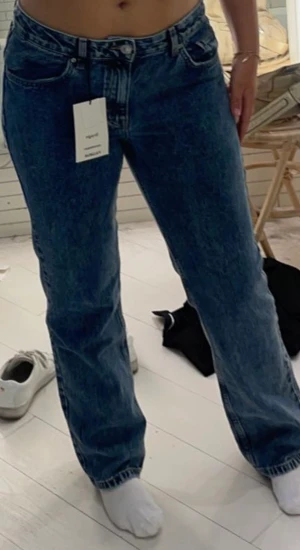 Jeans - Från pull and bear, blå jeans, st 40, lågmidjade