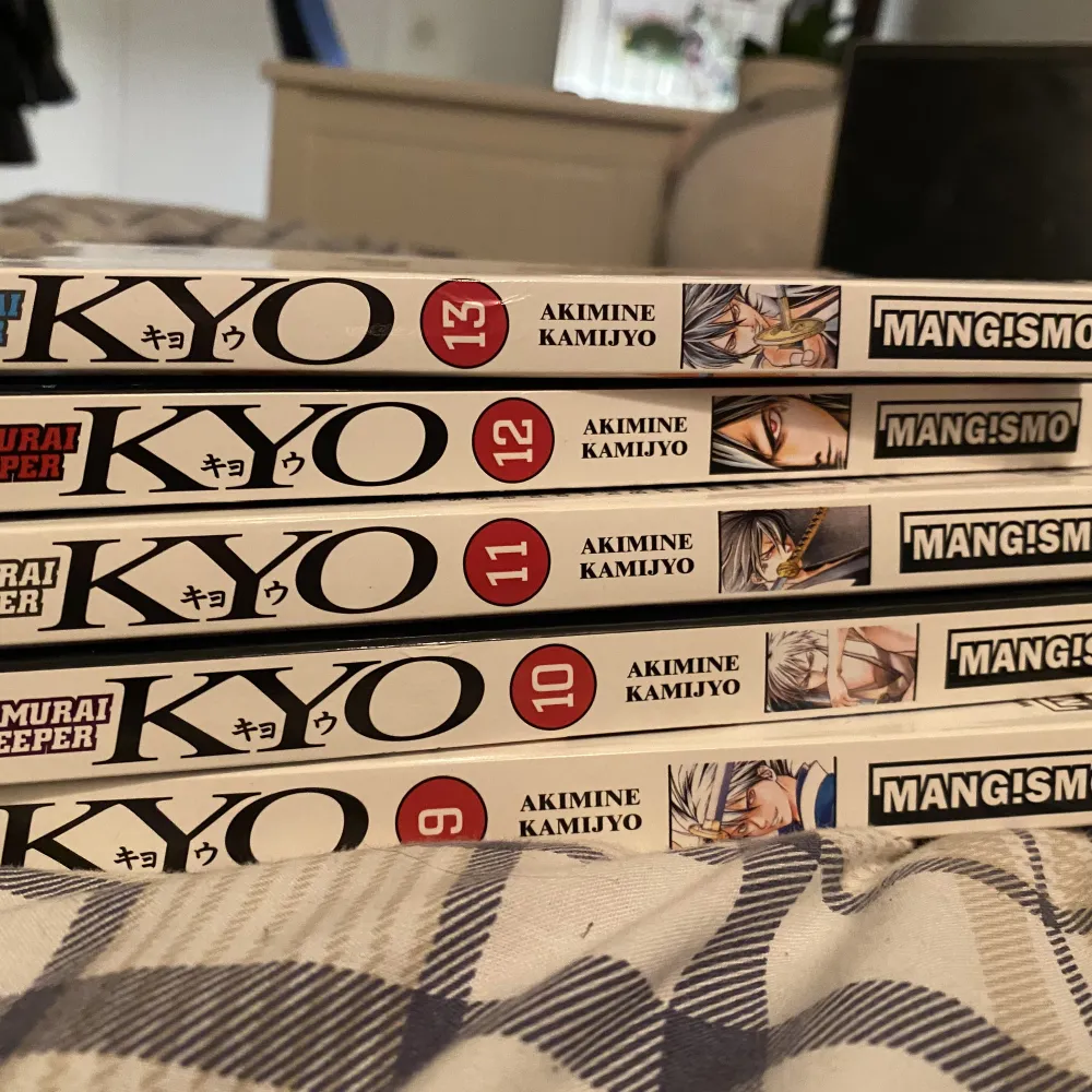 kyo manga. vol 9-15 oskadda säljer alla tillsammans 250kr möts bara upp sthlm. Övrigt.