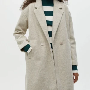 Fin kappa - Fin kappa från pull and bear🤩 fint skick!