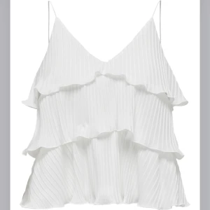 Volang topp - Volang topp från Only💗 I storlek S (liten i storleken)  140kr 💗